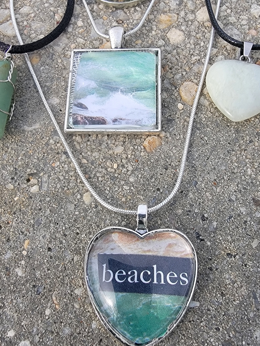 Handcrafted Set Of 7 Beach Heart Cabochon Pendant Necklace & Stone Jewelry - Picture 2 of 9